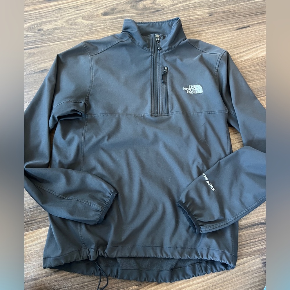 Men’s medium north face pullover - 1/4 zip